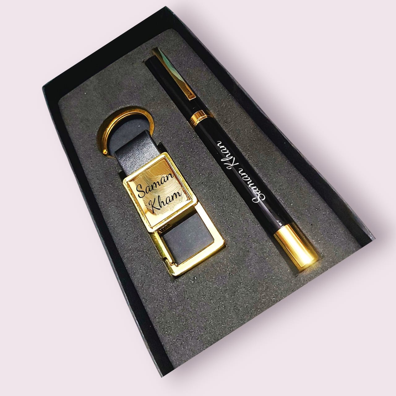 Elegant Black Brass Metal Pen & Keychain Set – Signature Luxe Edition